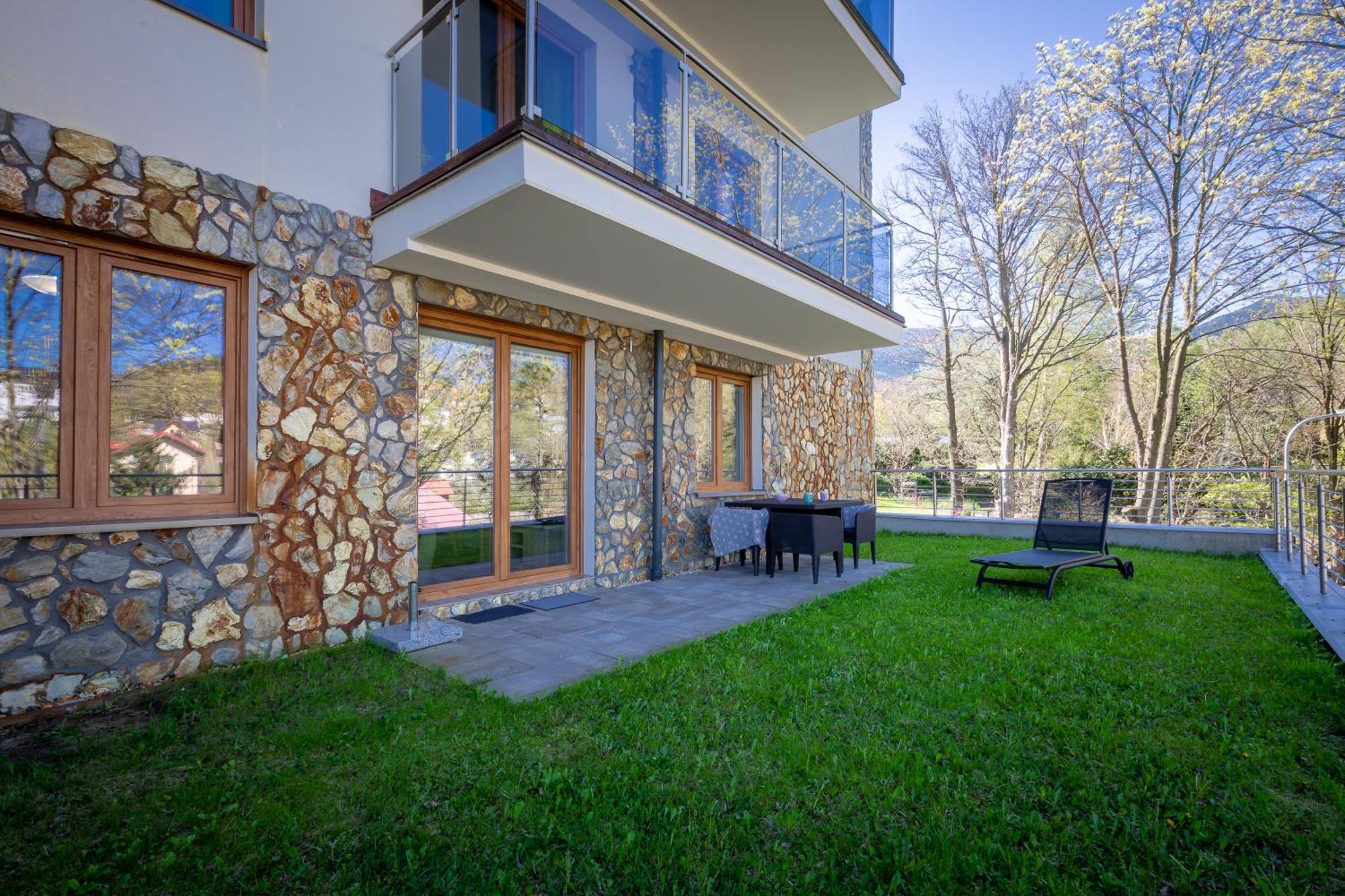 Apartamenty Bluesky - Ogrodnicza 7 I 9 - Z Widokiem Na Gory, W Zielonej Okolicy, Blisko Centrum I Atrakcji Karpacza Rom bilde